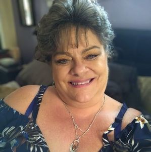 Meet your Posher, Renee